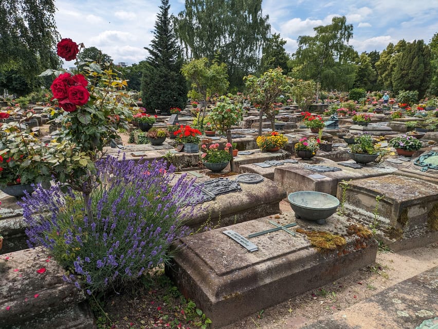 Nuremberg: St. Johannis Friedhof &Hesperidengärten IN GERMAN - Final Verdict: A Quiet, Local View of Nuremberg