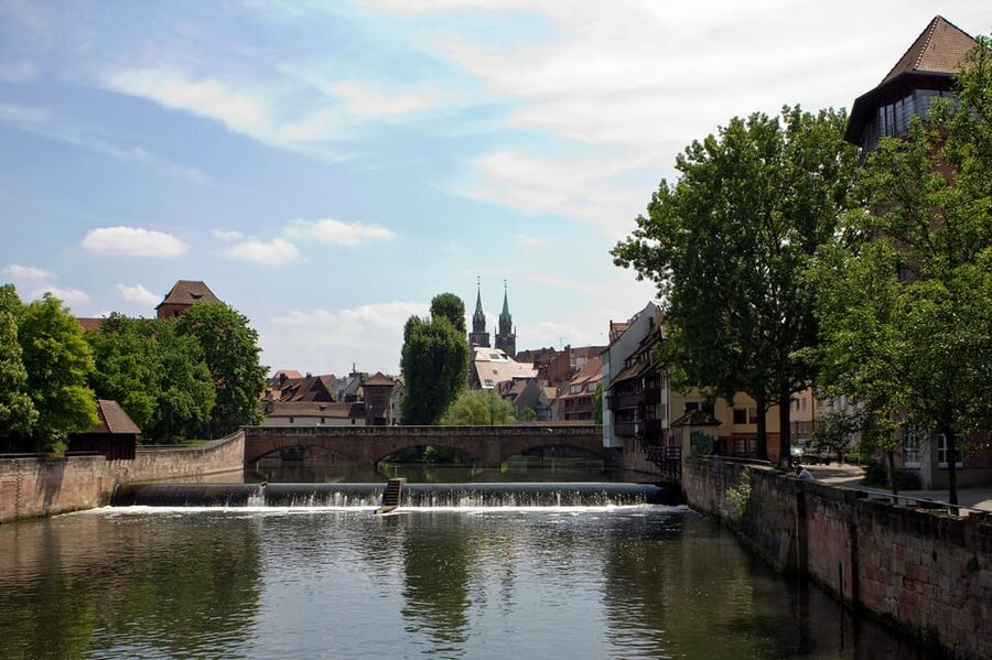 Nuremberg: The Old Town in Evening Light - IN GERMAN - The Hangman’s Bridge and Master Franz