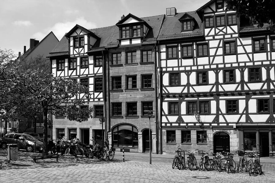 Nuremberg: The Old Town in Evening Light - IN GERMAN - Albrecht Dürer’s House and the artist’s place in Nuremberg