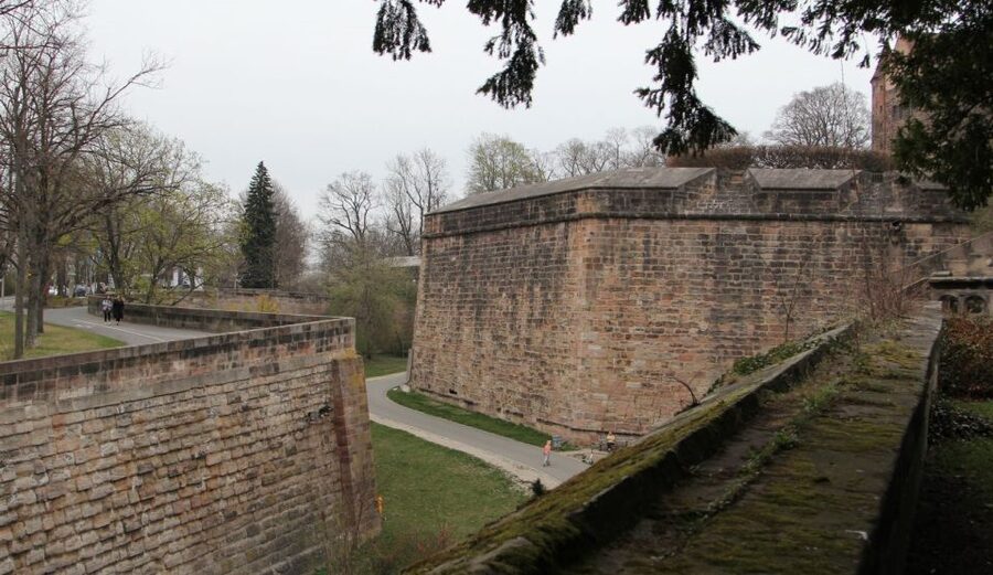 Nuremberg: Tunnels and Secret Passages in the City Wall Tour - Should you book it?