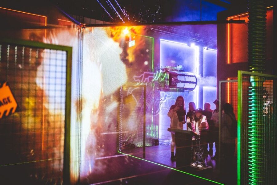 Oberhausen: HOUSE OF MAGIC - powered by Ehrlich Brothers - Shadows, mirrors, and the tricks your eyes accept