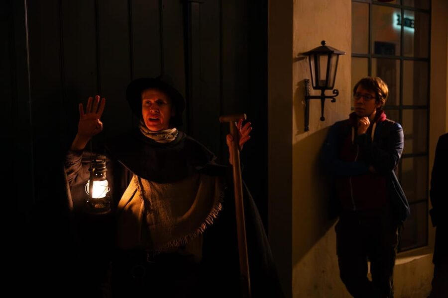 Oldenburg: "Executioners, witches & scoundrels" (crime thriller tour) - Reaching Oldenburg’s historic ramparts