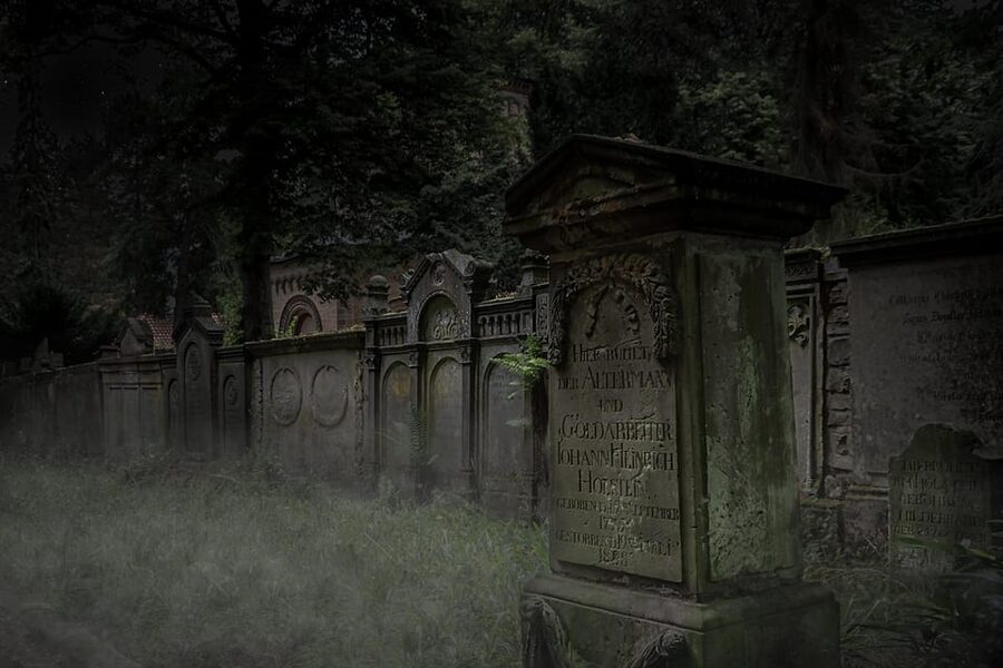 Osnabrück: "Gallows, graves & crooks" (adventure tour) - What the $19 price buys you