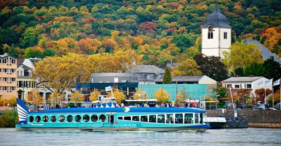 Panorama tour between Bonn and Königswinter - Bonn’s former government district from the river