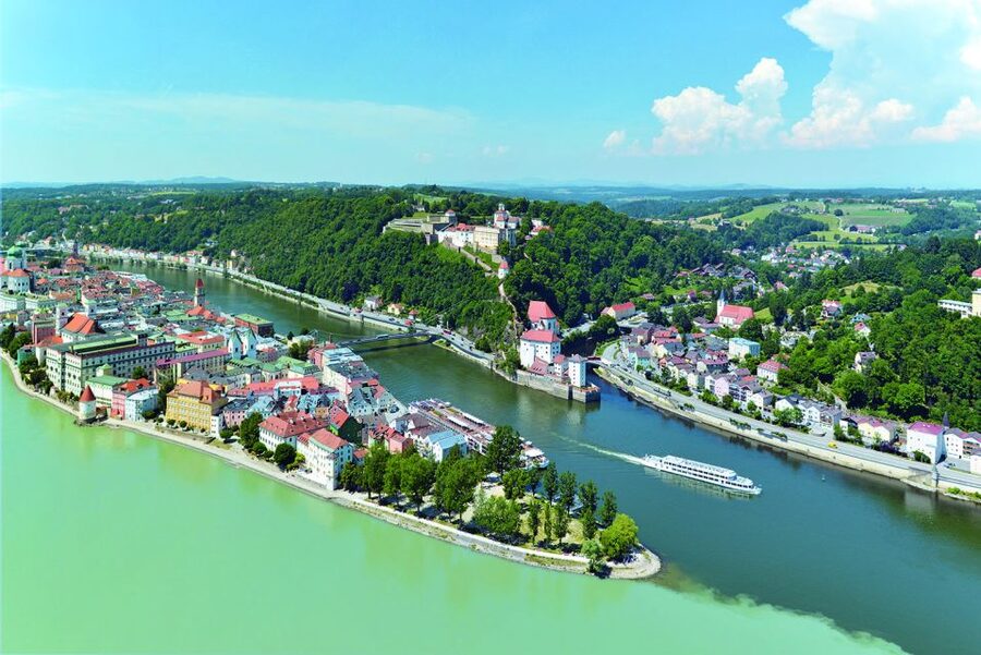 Passau: Floating City Highlights Tour on the Danube and Inn - Why a short river cruise works so well in Passau