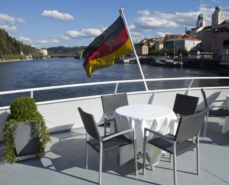 Passau: Floating City Highlights Tour on the Danube and Inn - Finding Anlegestelle A11 near the bus parking area