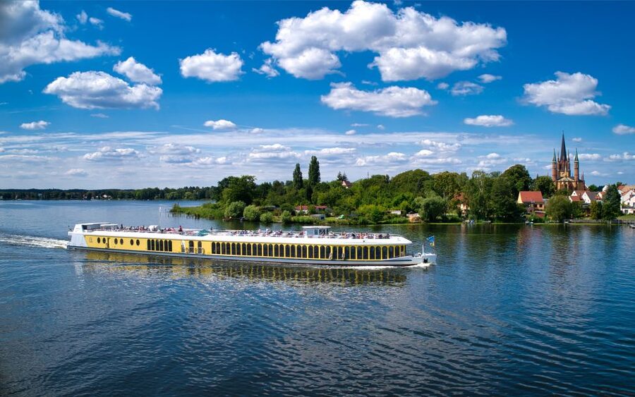 Potsdam by Boat: Island Cruise - Why Potsdam makes sense from the water