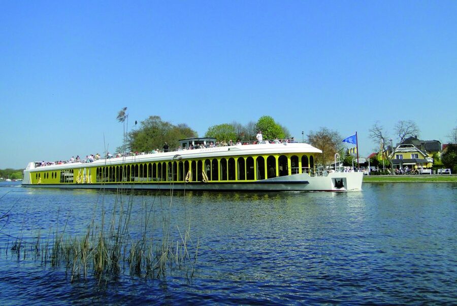 Potsdam by Boat: Island Cruise - New Garden: the Marble Palace and Cecilienhof