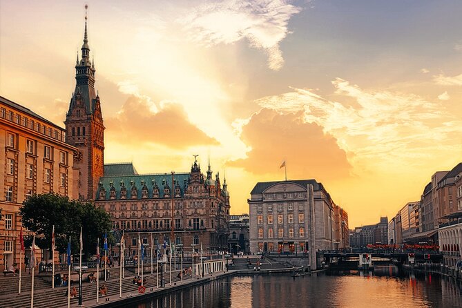 Private 2-Hour Hamburg Highlights Walking Tour - What this Hamburg walk does well