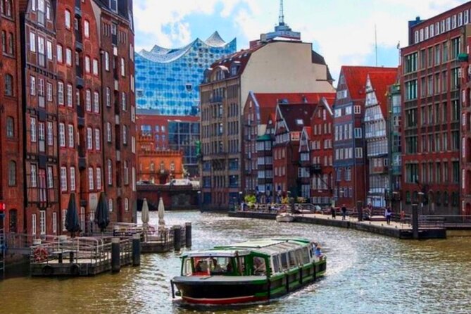 Private 2-Hour Hamburg Highlights Walking Tour - Starting at the old town’s political center