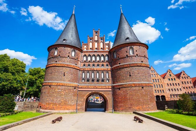 Private 5-Hour Hamburg Countryside Tour with a former policeman - Key points to know before booking