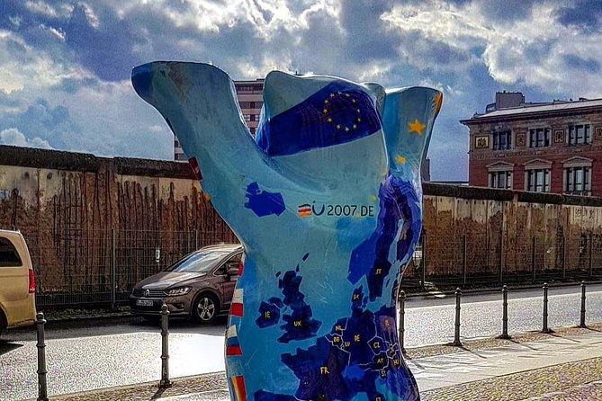 PRIVATE BEHIND THE BERLIN WALL and COLD WAR BERLIN TOUR - Four hours on foot, with some practical planning