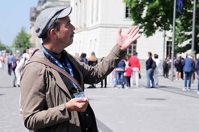 Private Berlin Custom Half-Day Tour with Private Driver and Guide - The Berlin Wall Memorial: the most meaningful stop