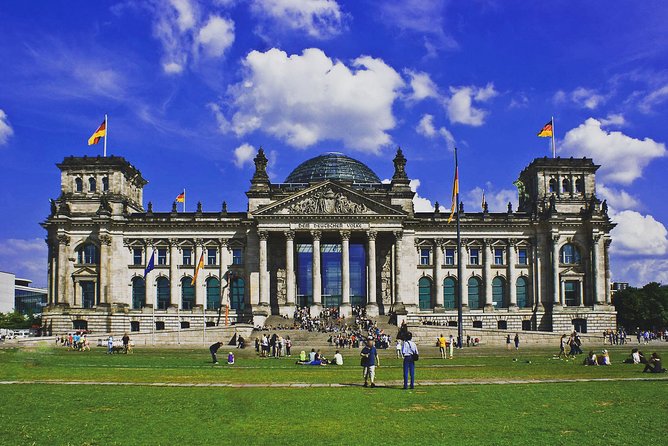 Private Berlin WWII and Cold War History Tour with Local Expert Guide - Reichstag, Brandenburg Gate, and the Holocaust Memorial