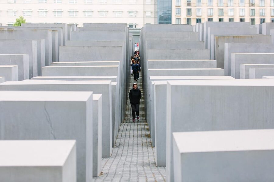 Private Highlights of Berlin Bike Tour - Nazi-era architecture and difficult history
