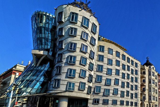 Private Scenic Transfer from Munich to Prague with 4h of Sightseeing - Pilsen: beer, architecture, and a Czech introduction