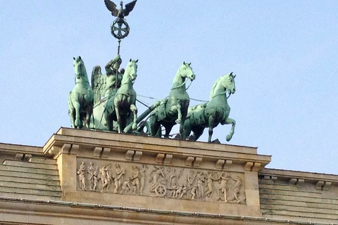 Private Taxi Tour of Berlin East and West and Neighbourhood approx. 4-6h - Reichstag, Brandenburg Gate, and the rebuilt center