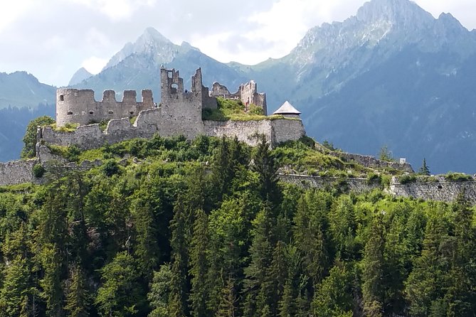 Private Tour of Neuschwanstein Castle & Highline 179 from Munich - Garmisch-Partenkirchen after the big attractions