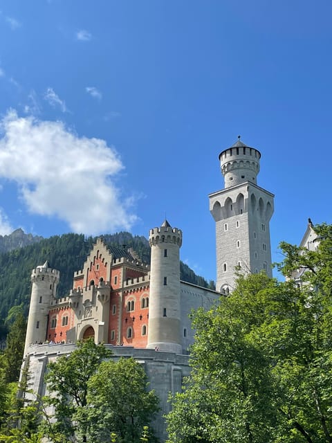 Private tour to Neuschwanstein castle from Munich - The guides are the heart of the experience