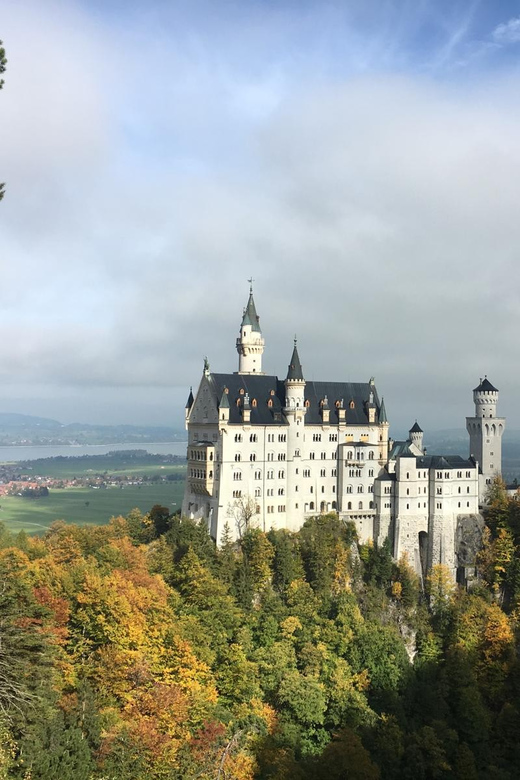 Private tour to Neuschwanstein castle from Munich - Who should book this private castle day?