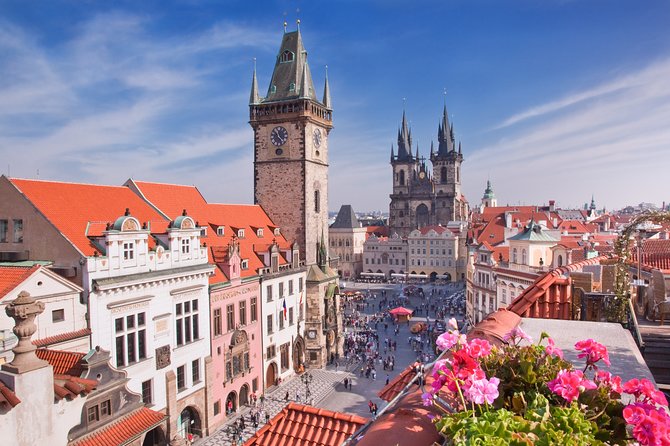 Private Transfer from Berlin to Prague with 2h of Sightseeing - Moritzburg: a scenic change of pace