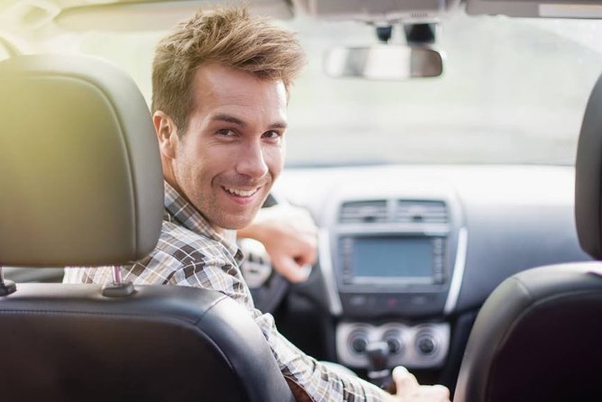 Private Transfer from Berlin to Prague with 2h of Sightseeing - The driver can shape the whole experience