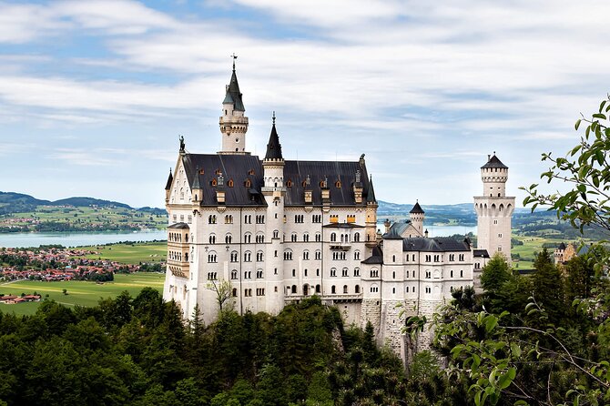 Private Van Tour to Royal Castle of Neuschwanstein from Munich - Why this private day trip works