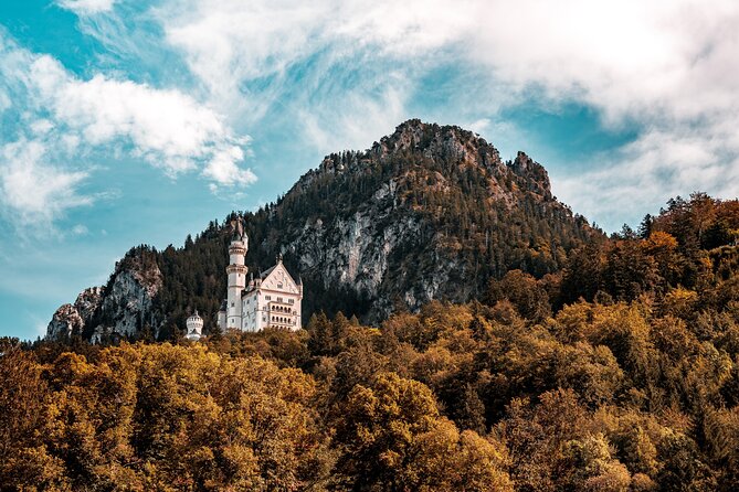 Private Van Tour to Royal Castle of Neuschwanstein from Munich - Murnau and the final ride back to Munich