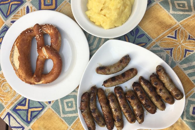 Private - Viktualienmarkt Food Tour and Beyond - best Munich tastings - Starting at Marienplatz with a sweet Bavarian bite