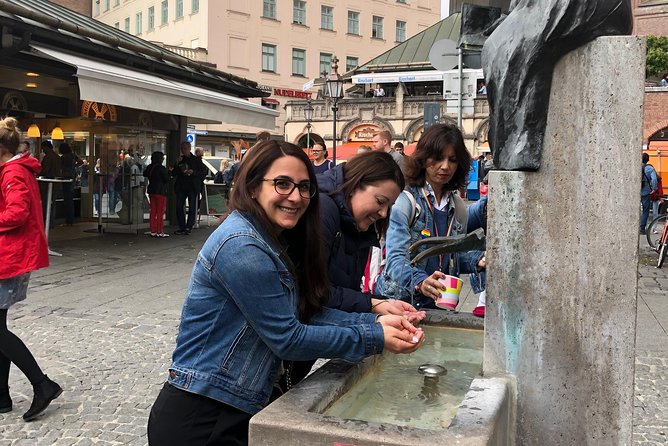 Private - Viktualienmarkt Food Tour and Beyond - best Munich tastings - Schlemmermeyer and the Bavarian meat-in-bread stop