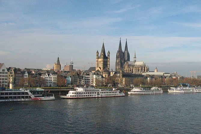 Private walking tour of Cologne's old town - Starting beneath the cathedral at Kreuzblume