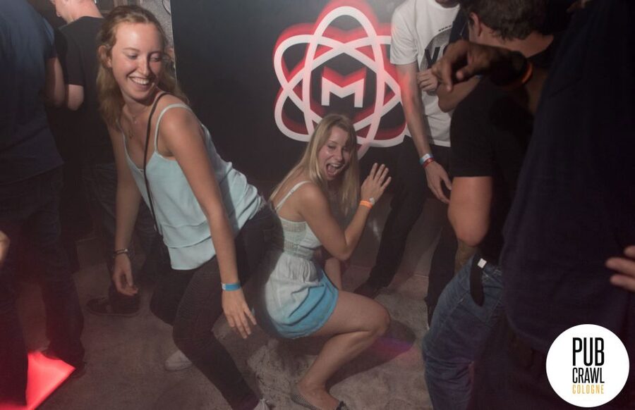 Pub Crawl Cologne Including Admission Fee for Bars and Shots - Safety, pacing, and entry rules