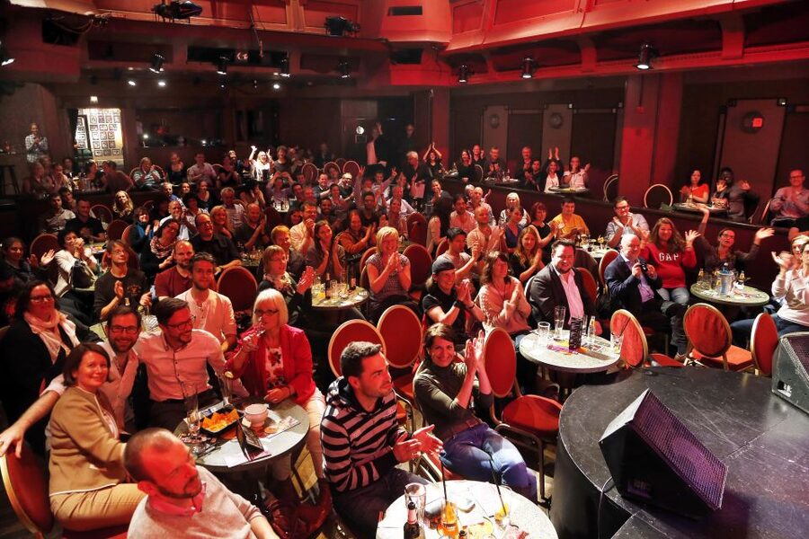 Quatsch Comedy Club Berlin: Die Live Show Entry Ticket - Seating: arrive early and expect a compact room