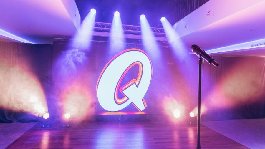 Quatsch Comedy Club Hamburg: Die Live Show - A two-hour format with five performers