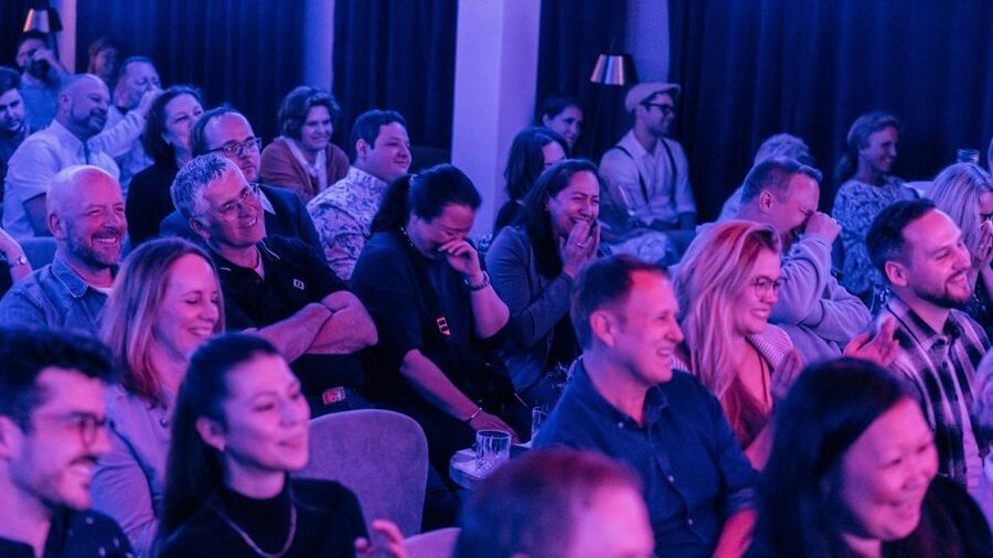 Quatsch Comedy Club Hamburg: Die Live Show - German language is the deciding factor