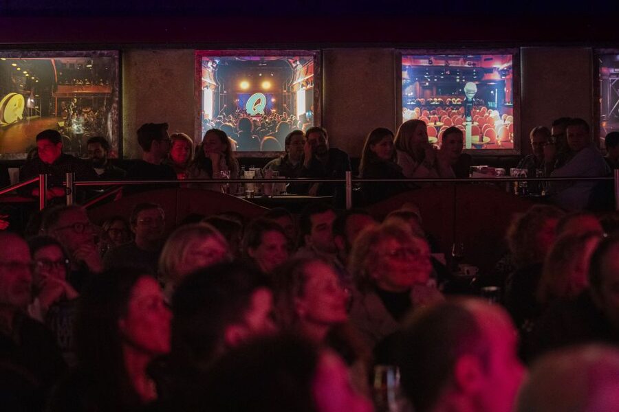 Quatsch Comedy Club München: Die Live Show - Booking flexibility and useful restrictions