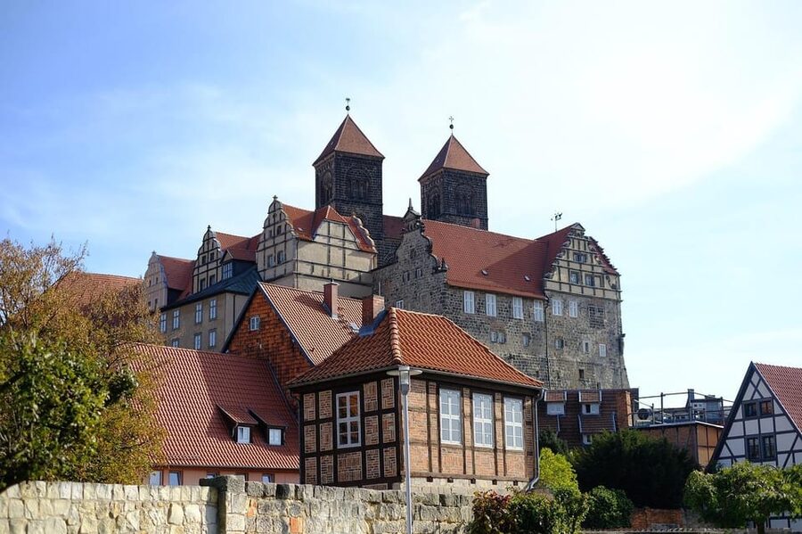 Quedlinburg UNESCO World Heritage Group Tour (private) - The Schuhhof and Quedlinburg’s half-timbered streets