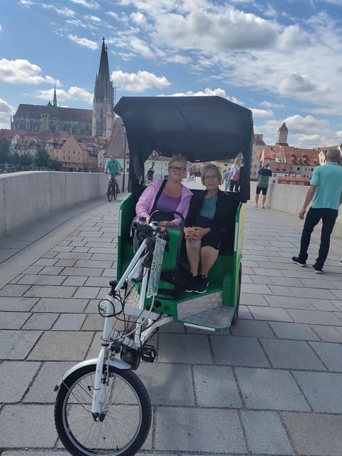 Regensburg citytour rickshaw-pedicab - The Guide Style: More Showing Than Talking