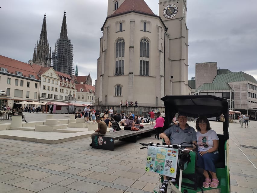 Regensburg citytour rickshaw-pedicab - Neupfarrplatz and St. Peter’s Cathedral