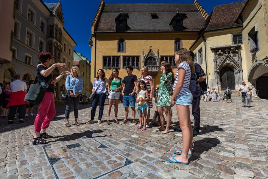 Regensburg: Guided City Walking Tour of the Old Town - The Porta Praetoria and Regensburg’s Roman layer