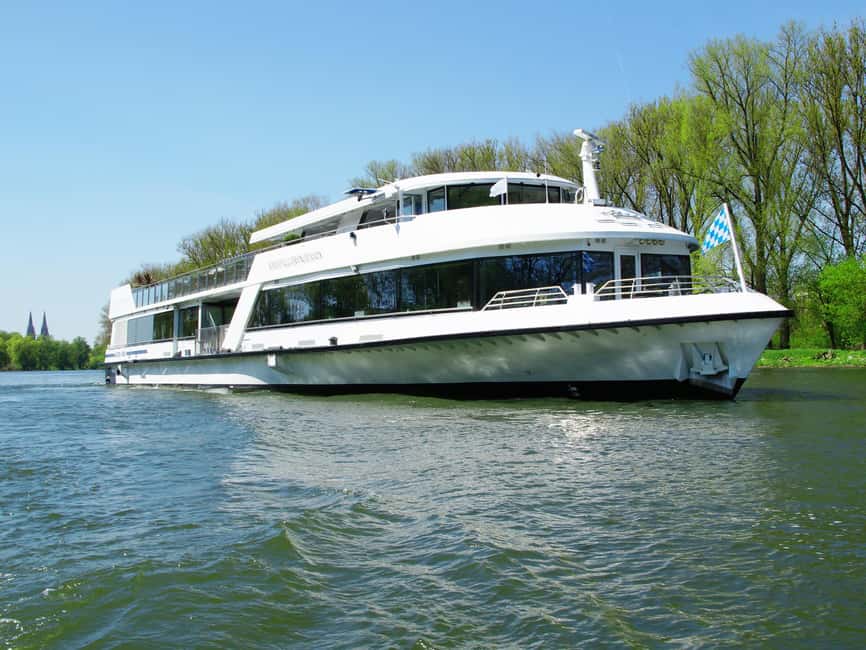 Regensburg: Sightseeing Cruise to Walhalla - What the two-hour ride feels like