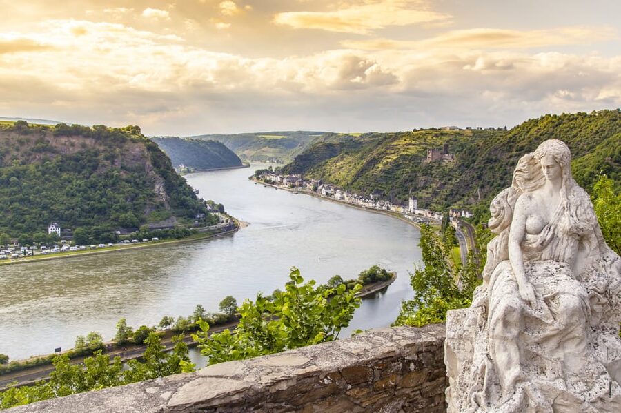 Rhine Valley: Half Day Tour from Frankfurt - Guide quality can shape the whole day