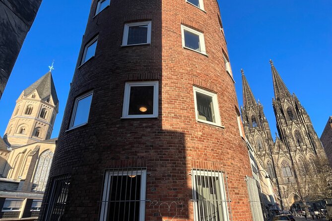 Roman Cologne: A Self-Guided Audio Tour - Die Römische Hafenstraße and the problem of reconstruction