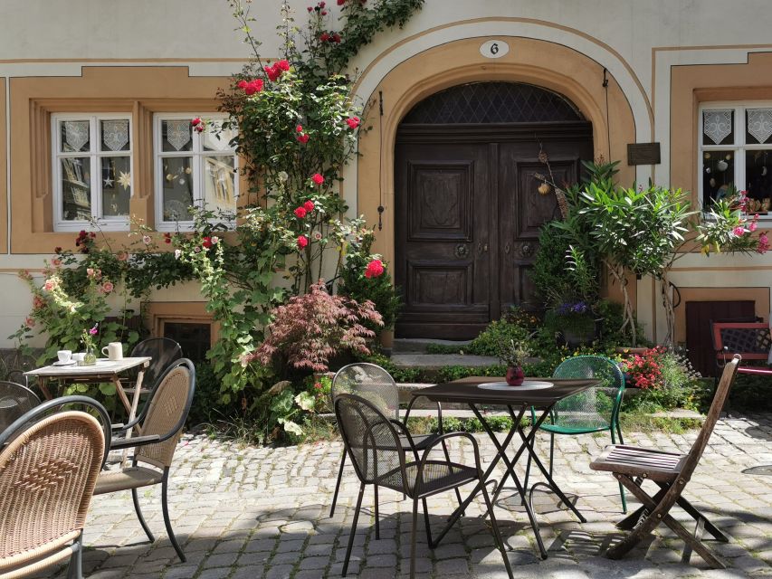 Rothenburg ob der Tauber: Private Old Town Walking Tour - The guides and the quality of the explanation