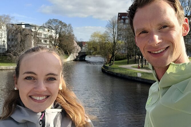 Running tour Hamburg with insider tip guarantee - Starting with a warm-up in Hamburg