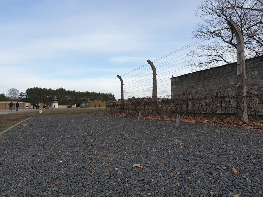 Sachsenhausen Memorial: Walking Tour from Berlin - Oranienburg: the transition before the memorial