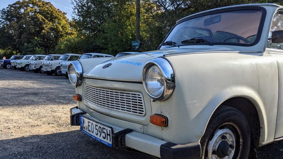Schkeuditz: 4-Hour Vintage East German Trabant Rental - Key points before you book