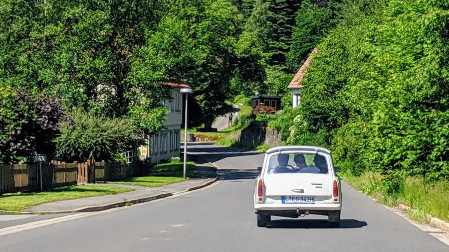 Schkeuditz: 4-Hour Vintage East German Trabant Rental - What the $159 group price really includes