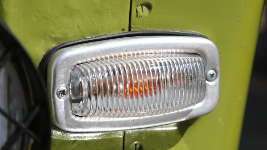 Schkeuditz: 4-Hour Vintage East German Trabant Rental - Timing your four hours wisely