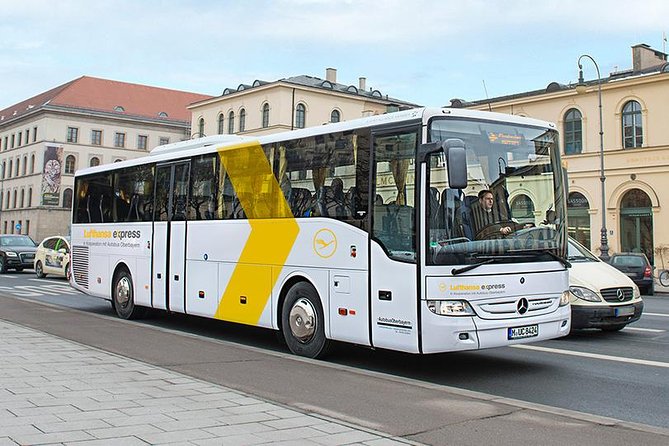 Shared Arrival Transfer: Munich Airport to Munich Central Station - Finding the pickup point outside the terminal
